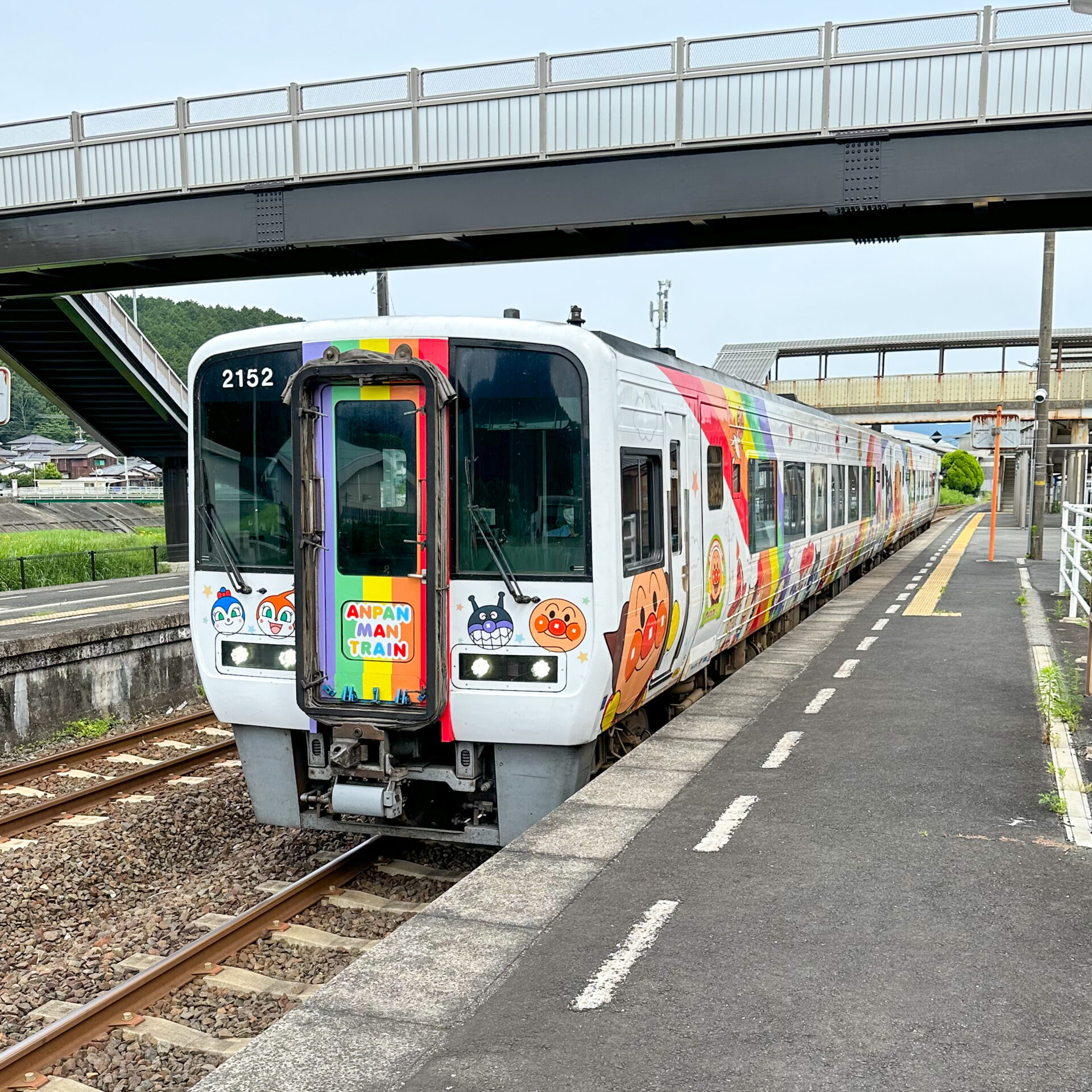 特急宇和海アンパンマン列車