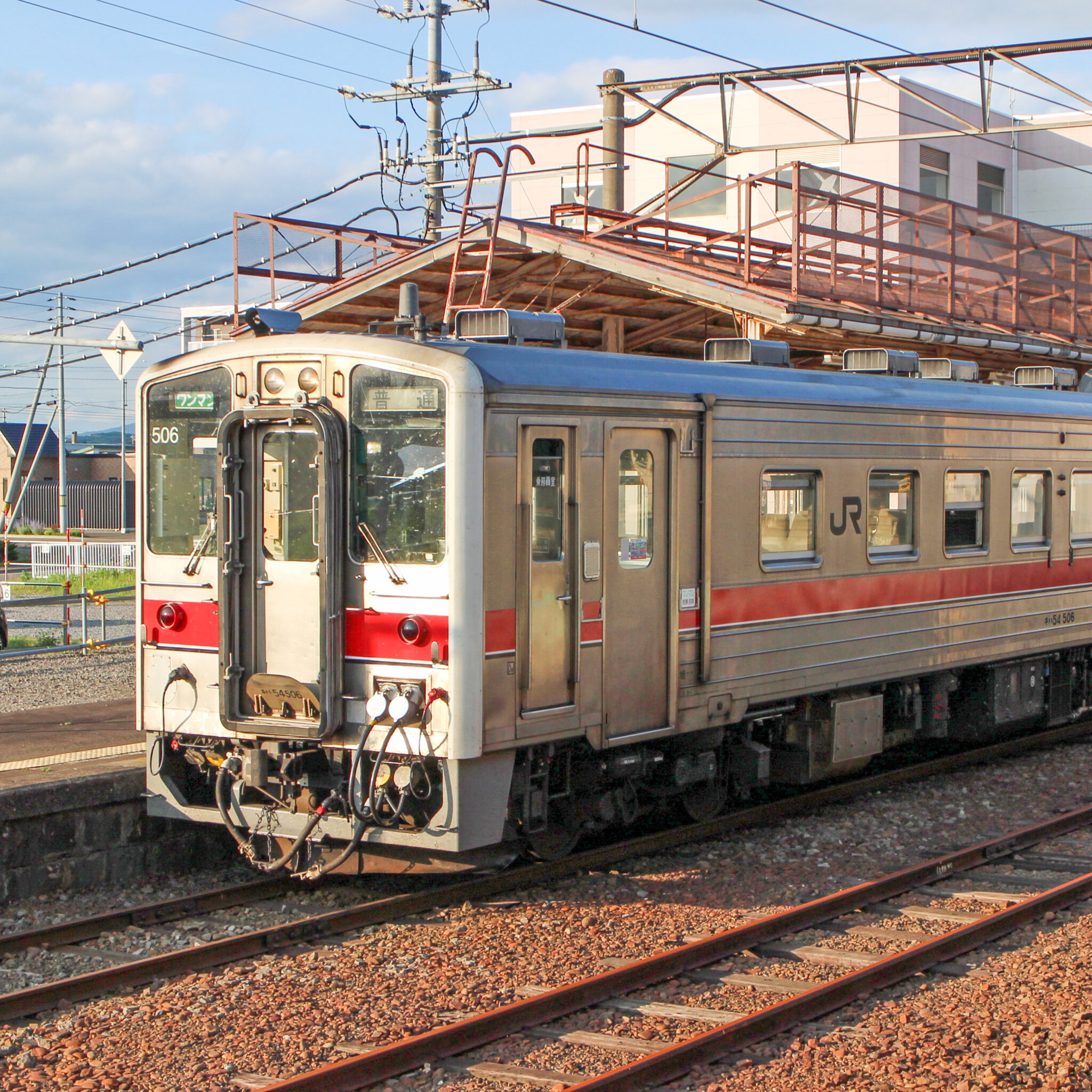 留萌本線普通列車深川駅にて