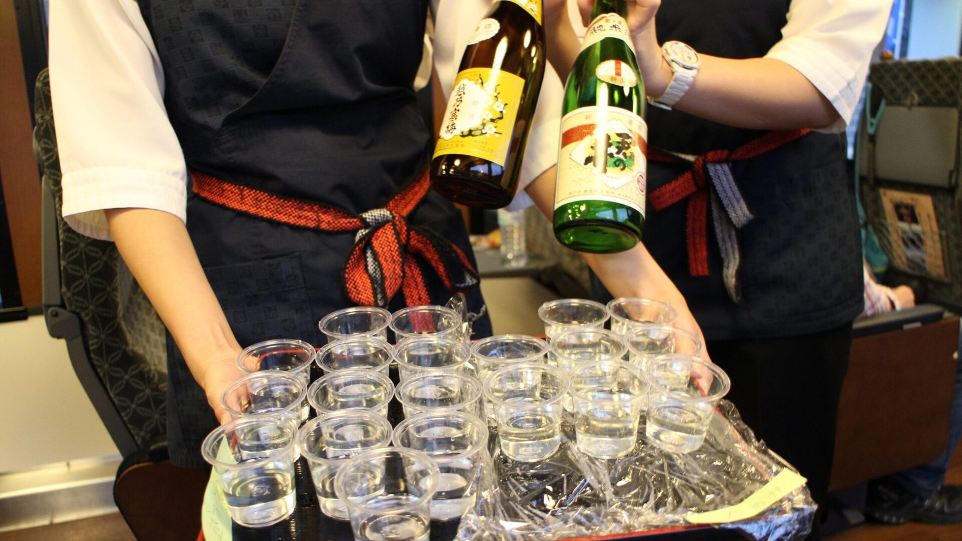 越乃しゅくら号ふるまい酒
