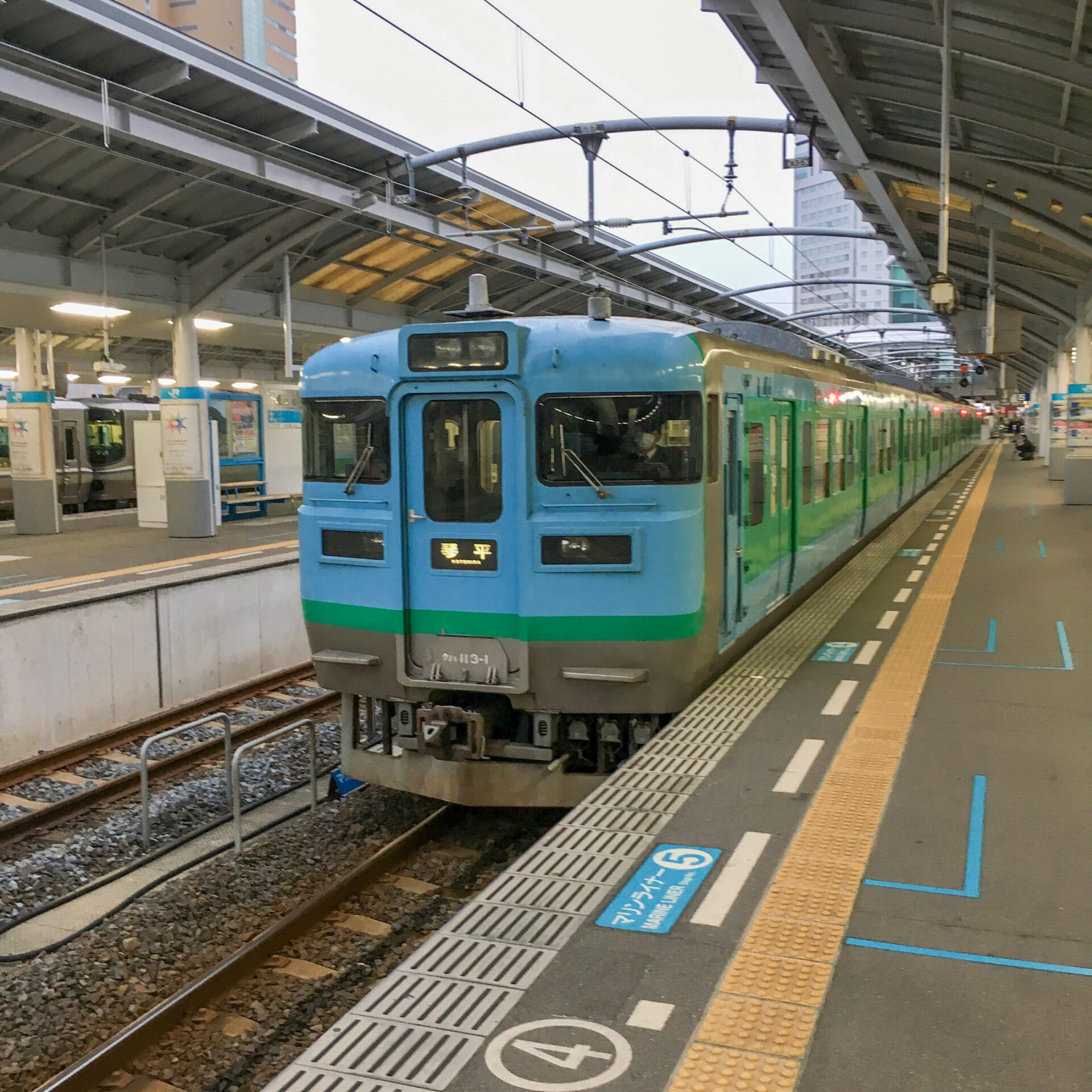 予讃線普通列車