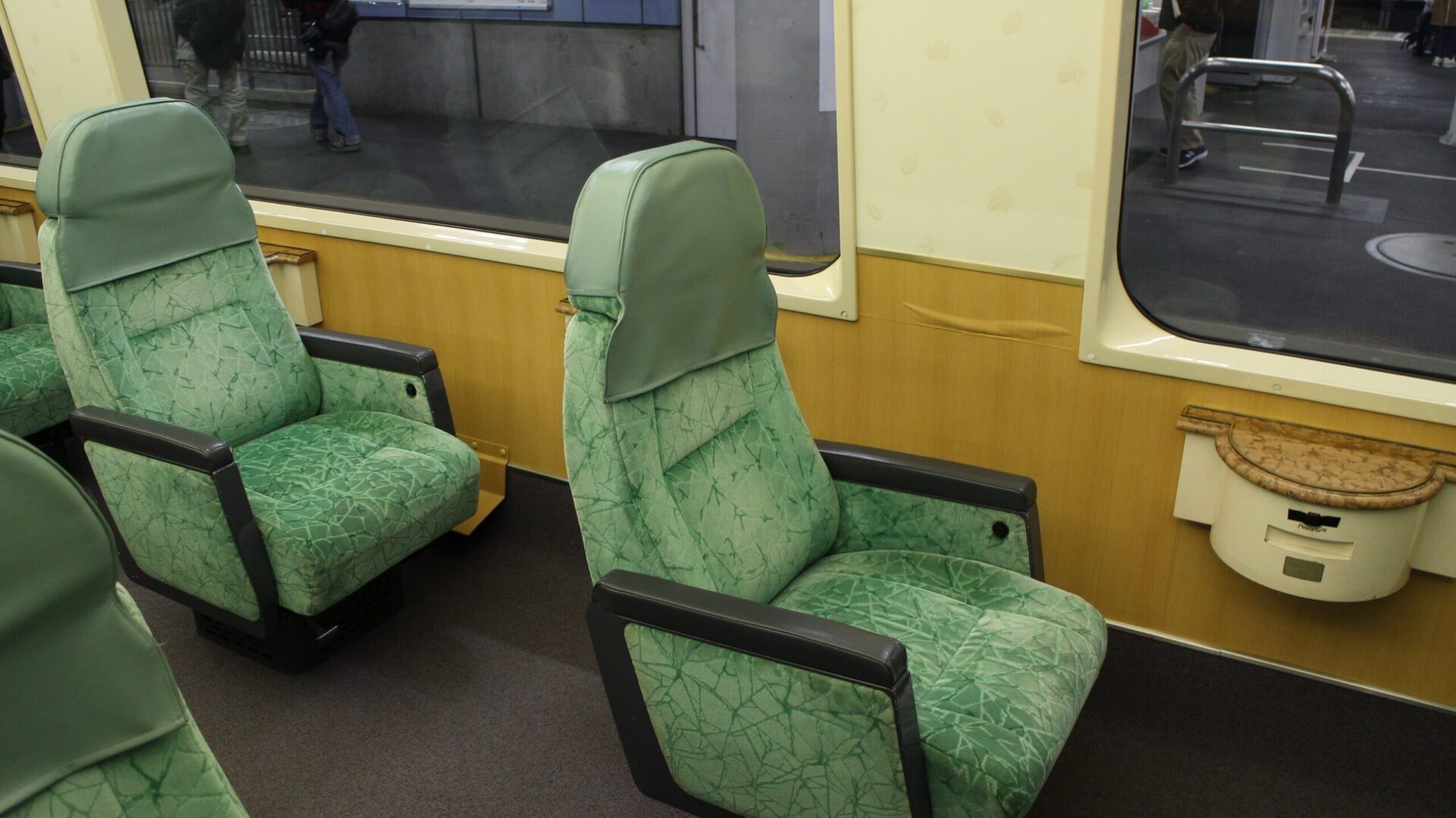 黒船電車ロイヤルボックス車内