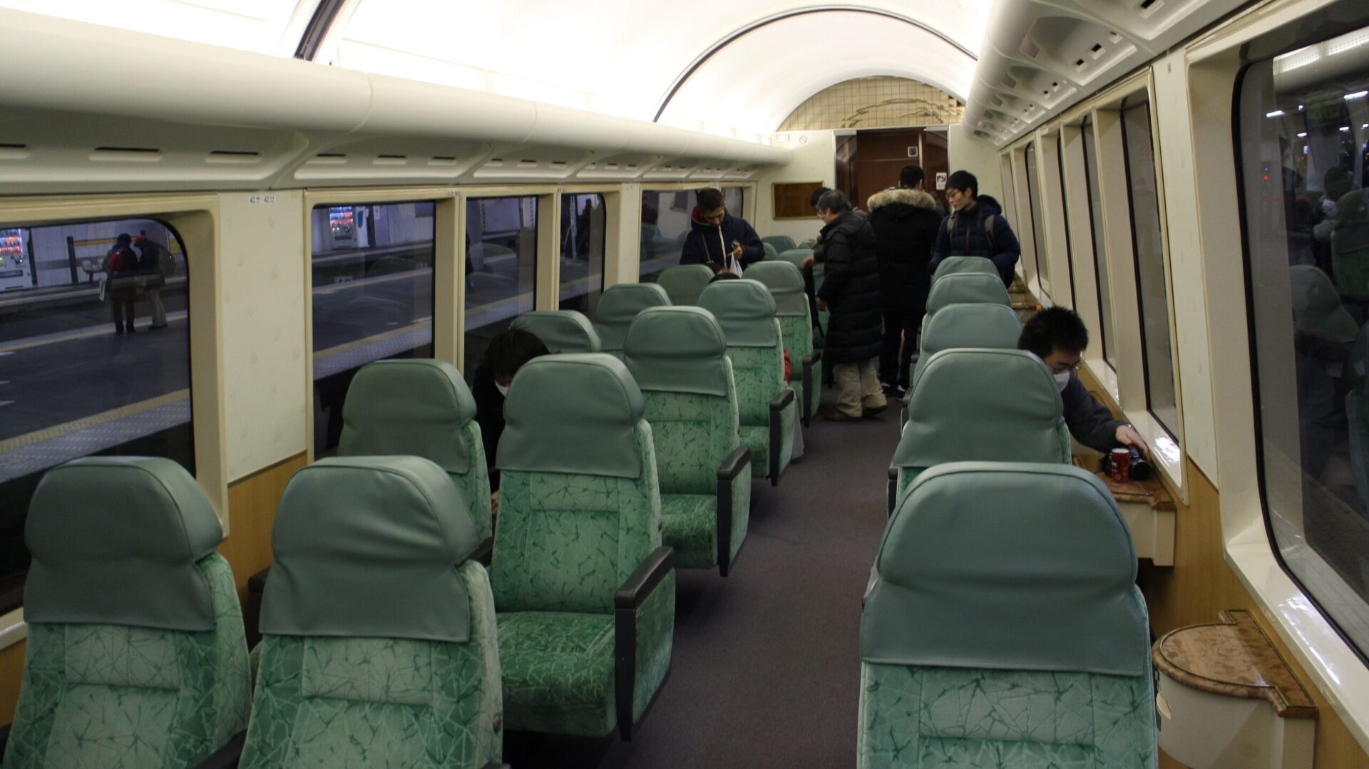 黒船電車ロイヤルボックス車内