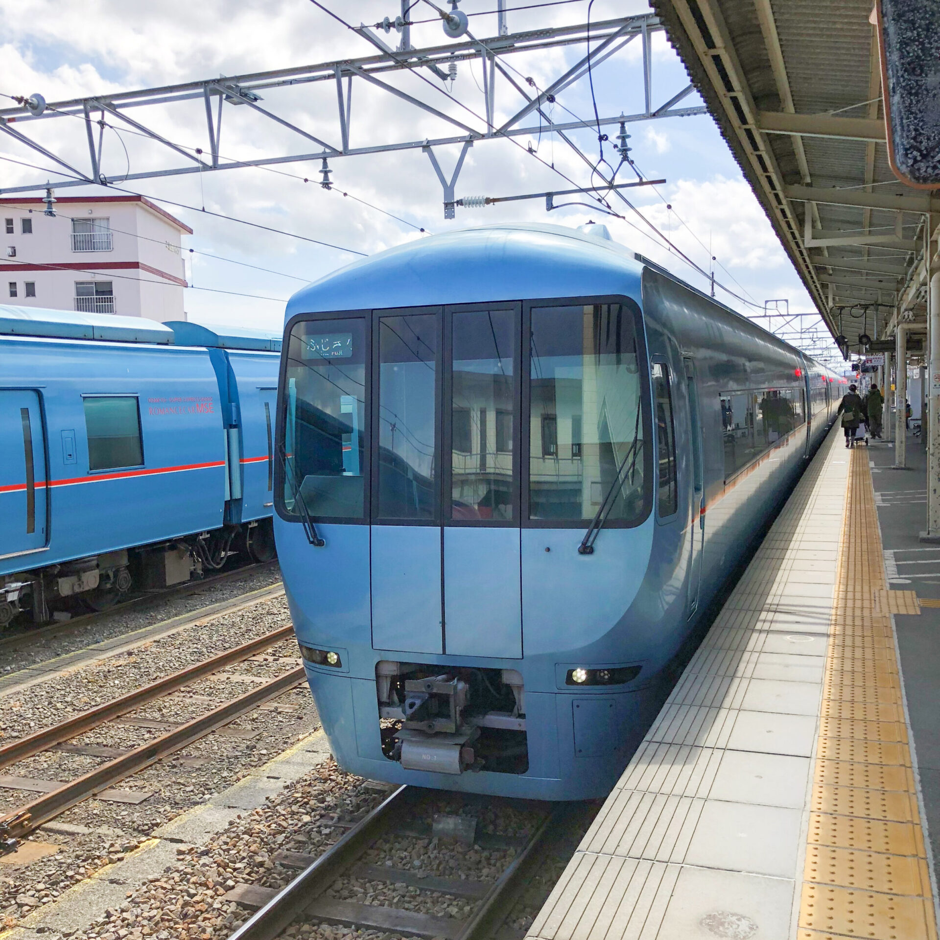御殿場駅に入線した特急ふじさん号