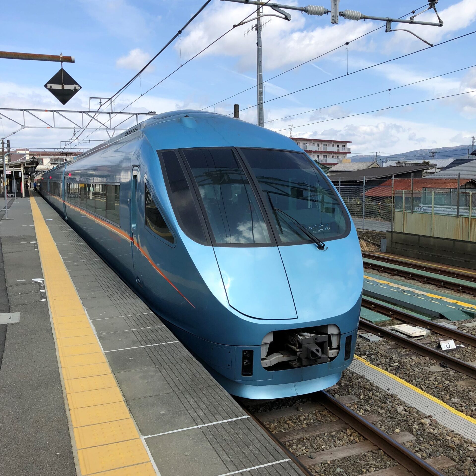 御殿場駅に入線した特急ふじさん号