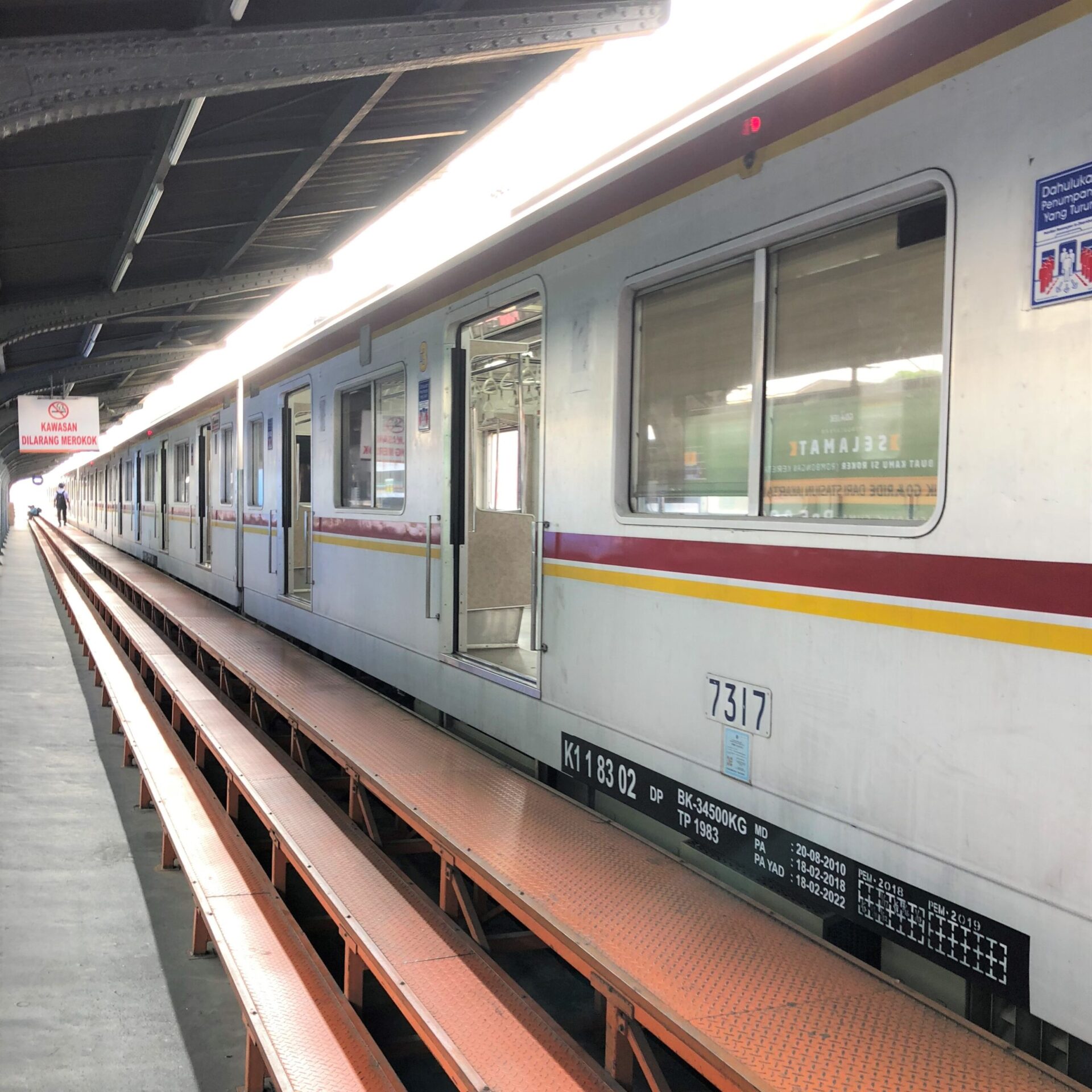 7000系車両
