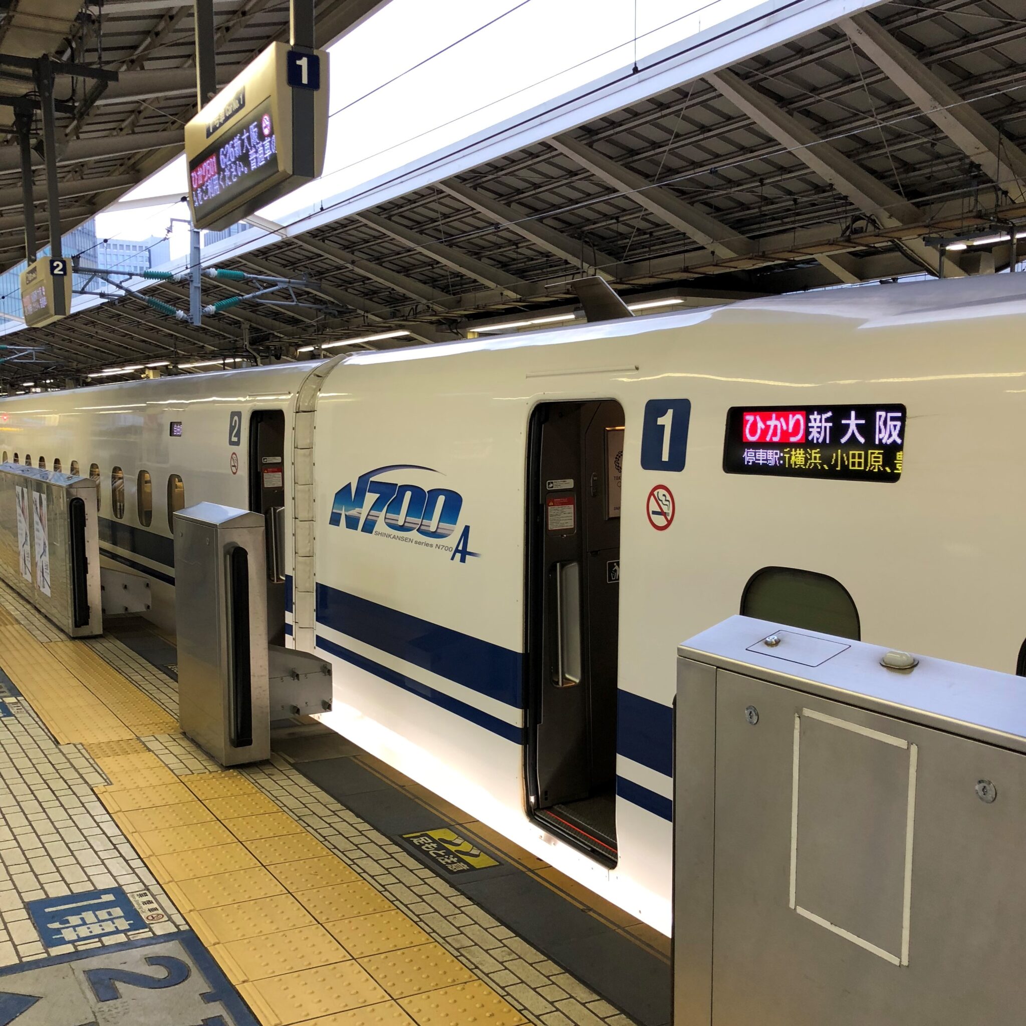 新幹線N700系車両