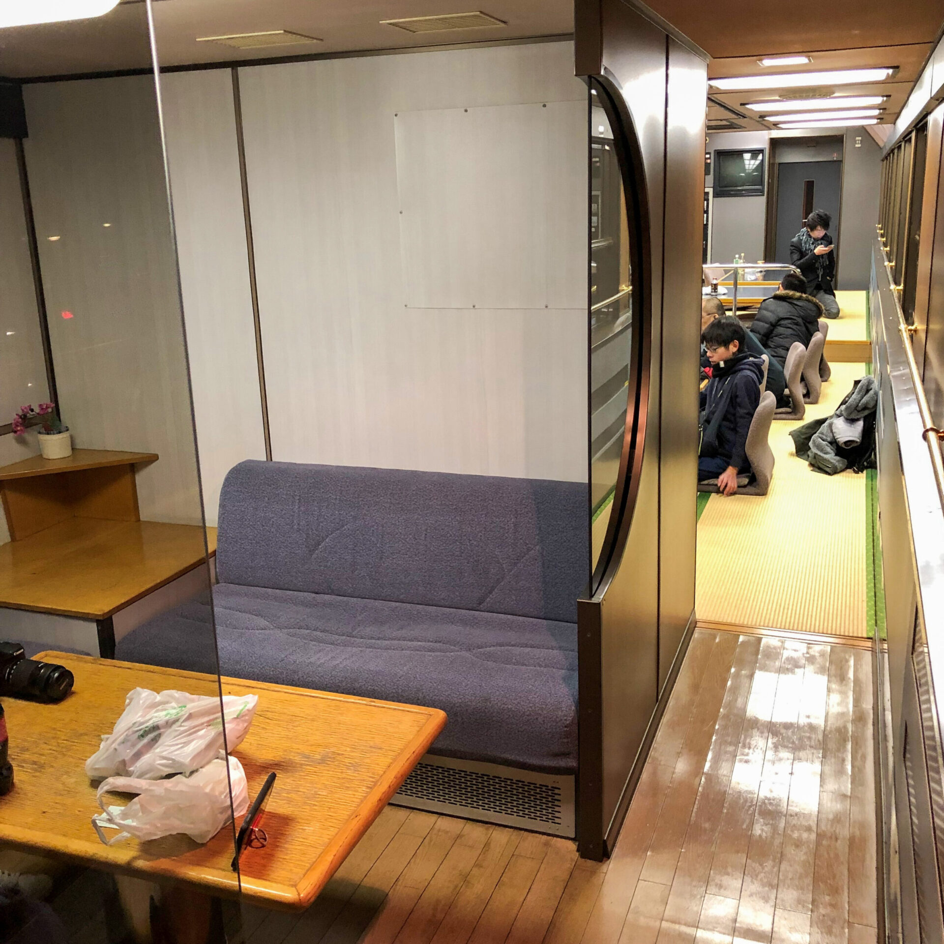 お座敷列車宴車内