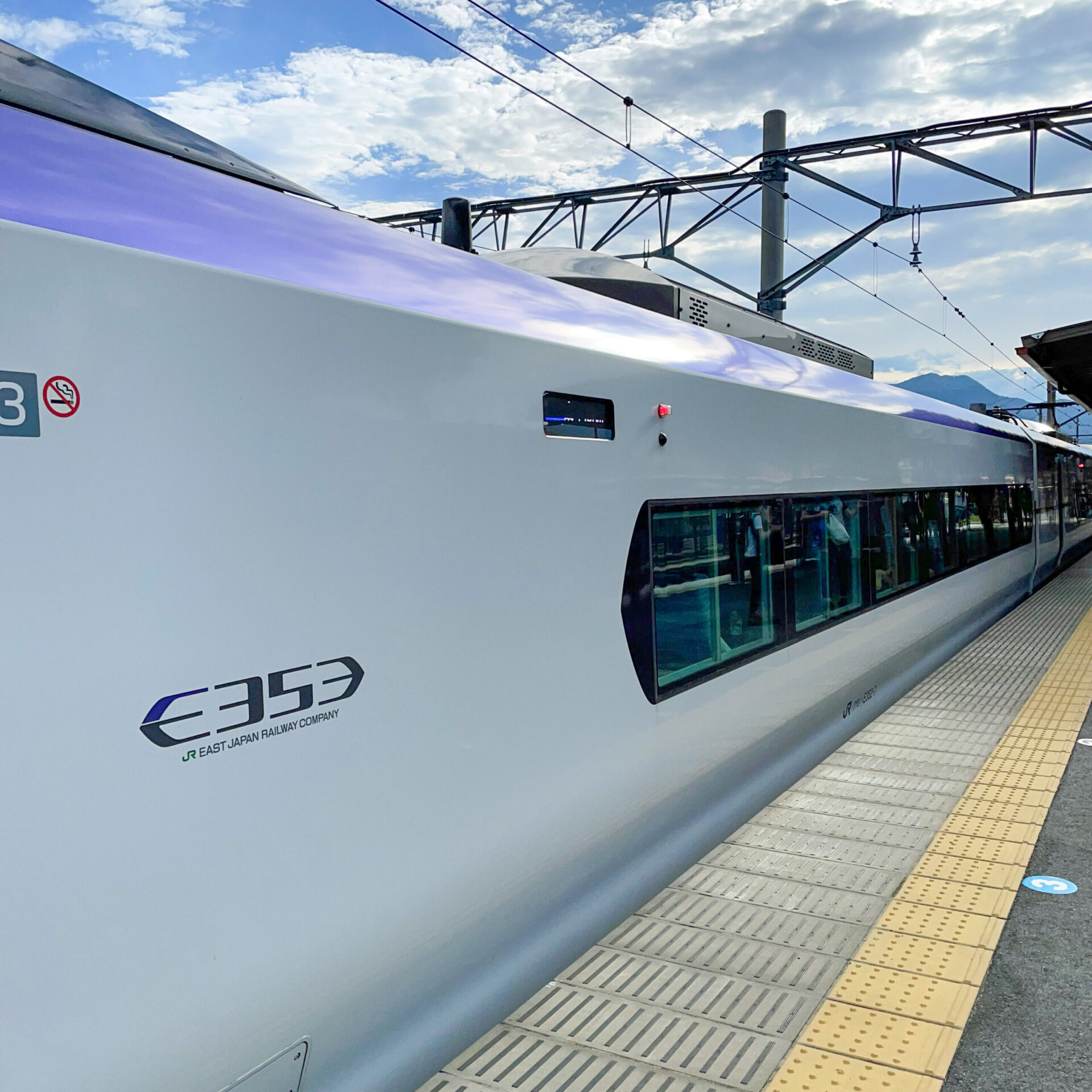 E353系車両