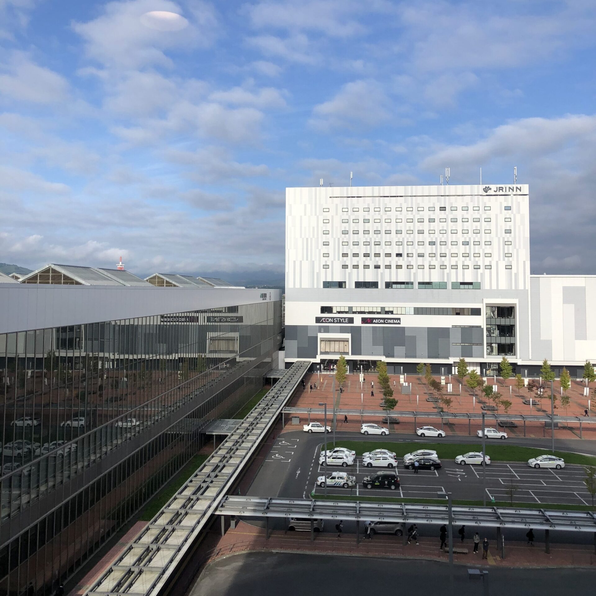 旭川駅前のホテルの部屋からの眺め