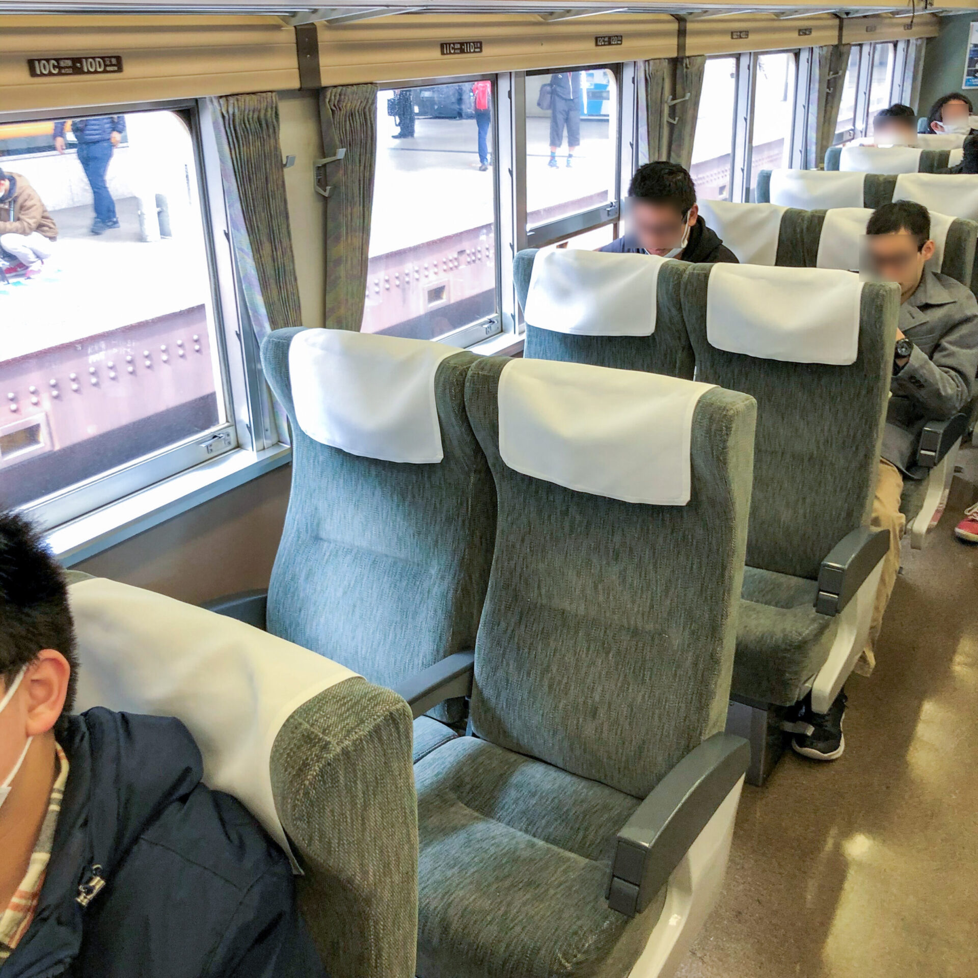185系電車普通車座席