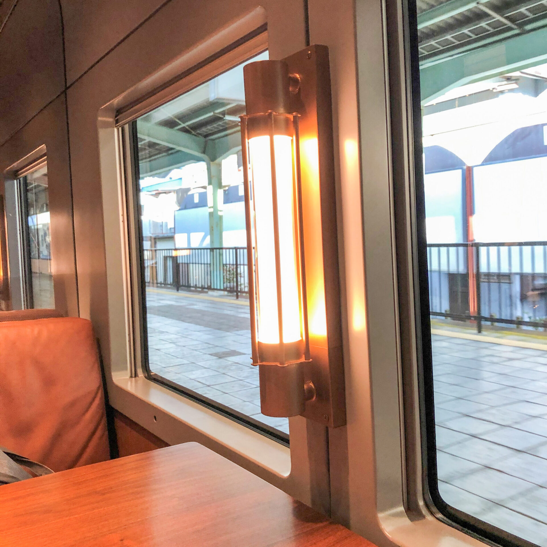 伊豆急下田駅を発車