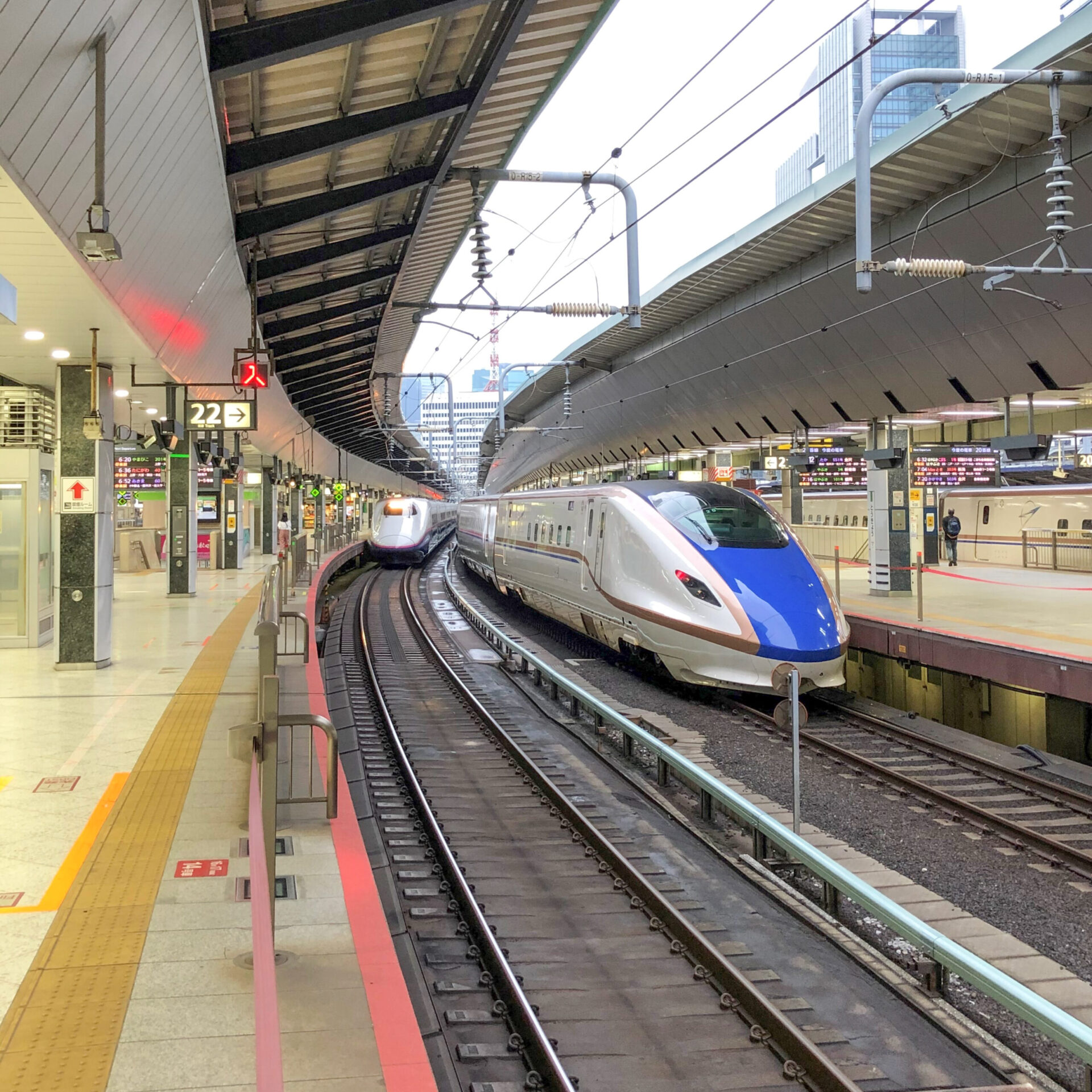 東北・上越新幹線東京駅ホーム