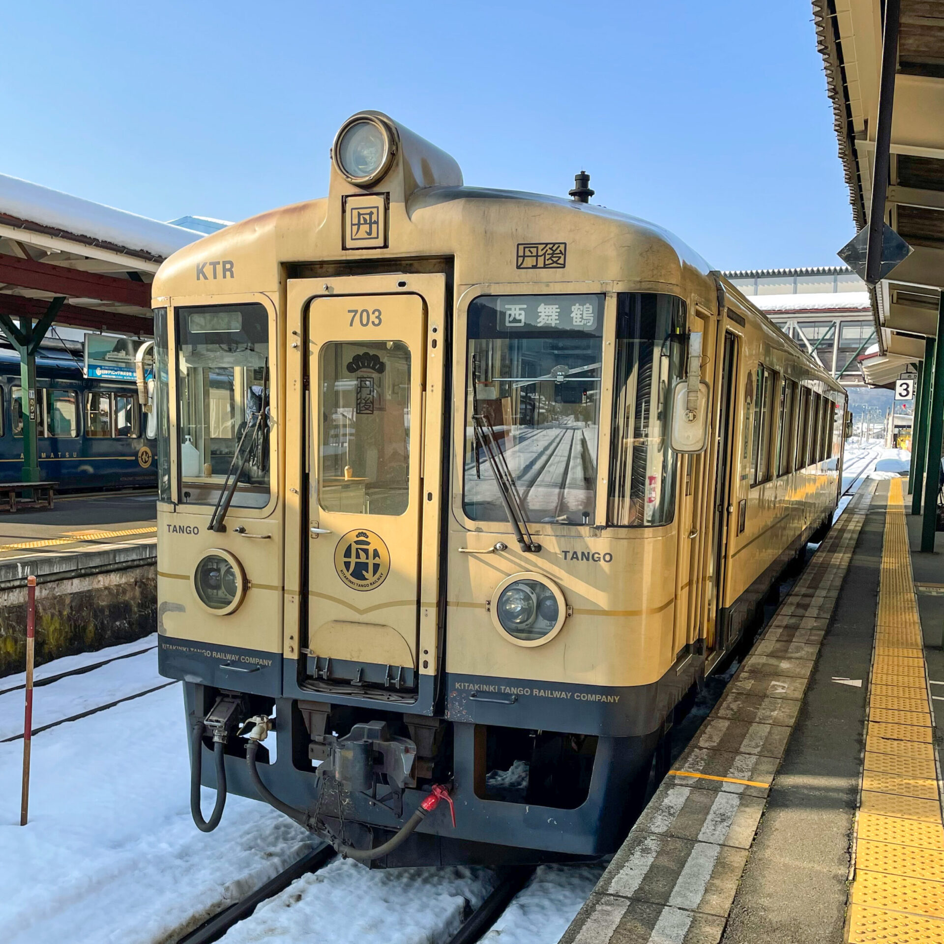 京都丹後鉄道を走る普通列車