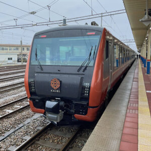 海里号酒田駅にて