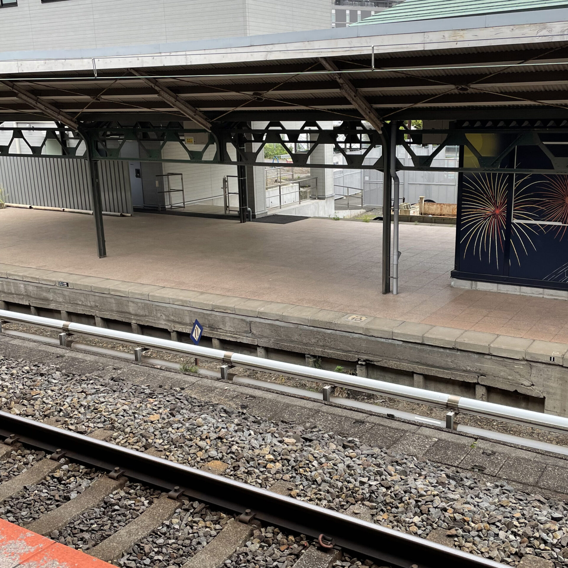 両国駅3番線ホーム入口