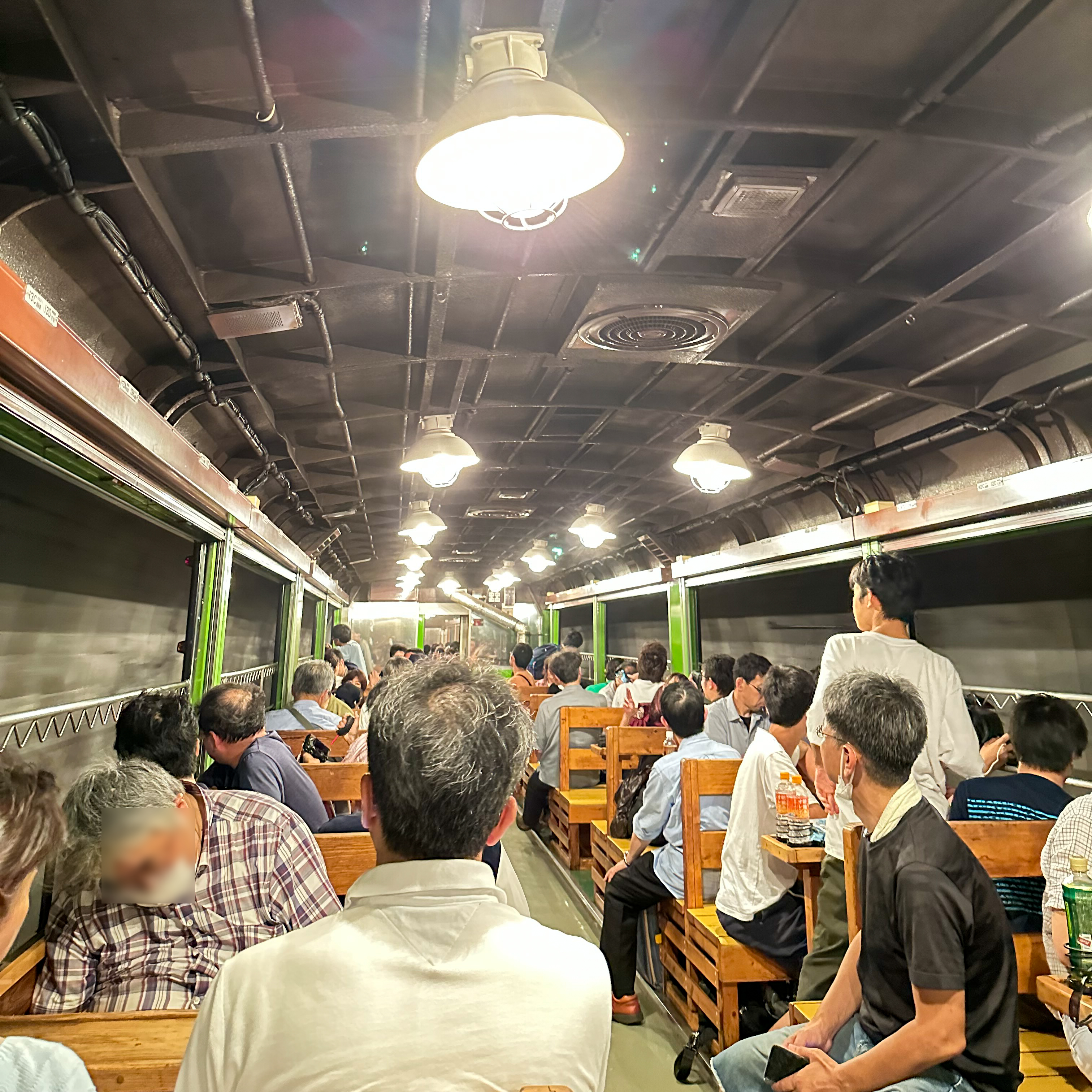 風っこ車内