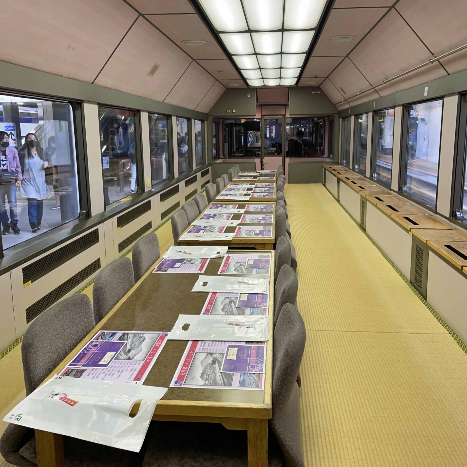 485系華車内
