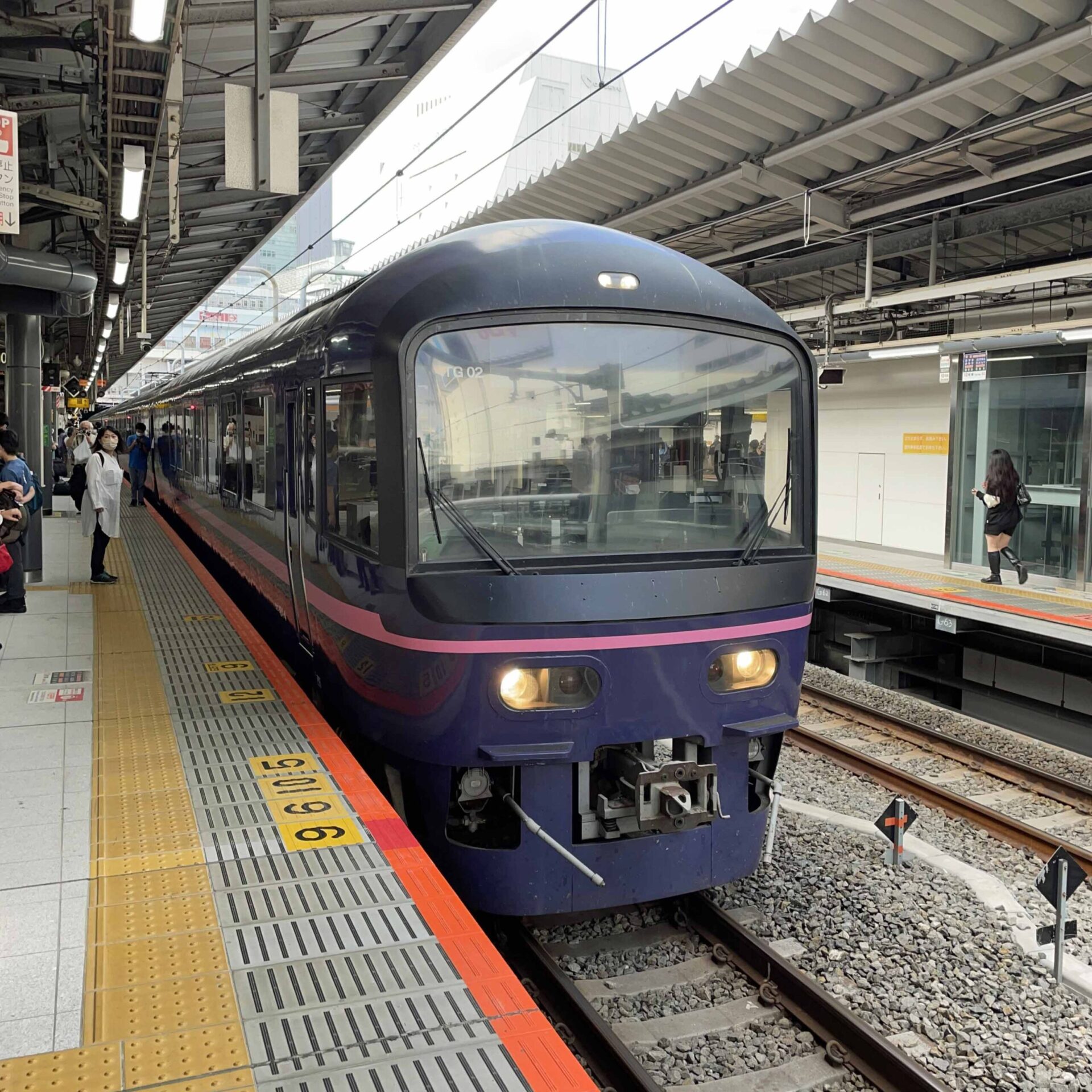 485系華新宿駅にて