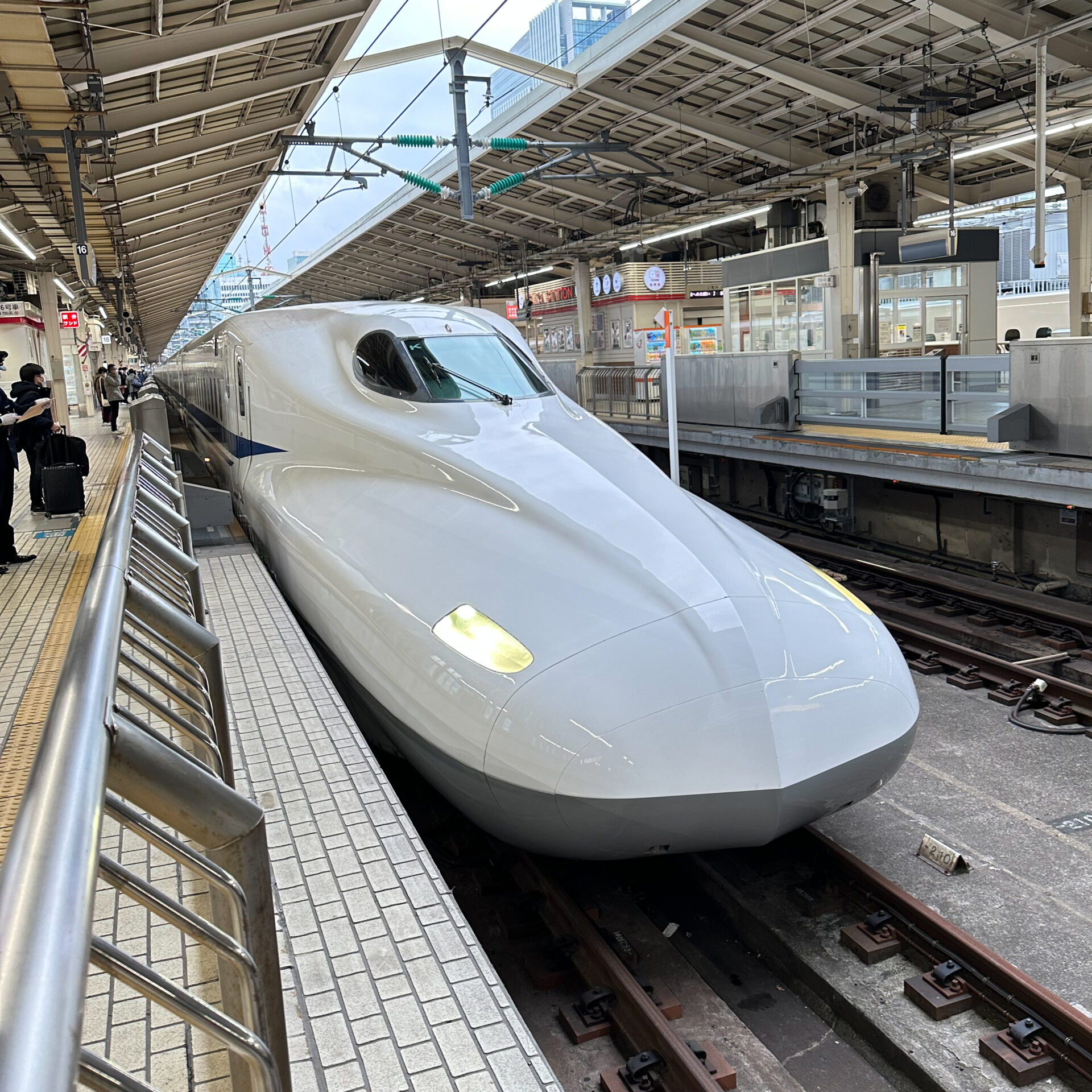 新幹線N700系東京駅にて