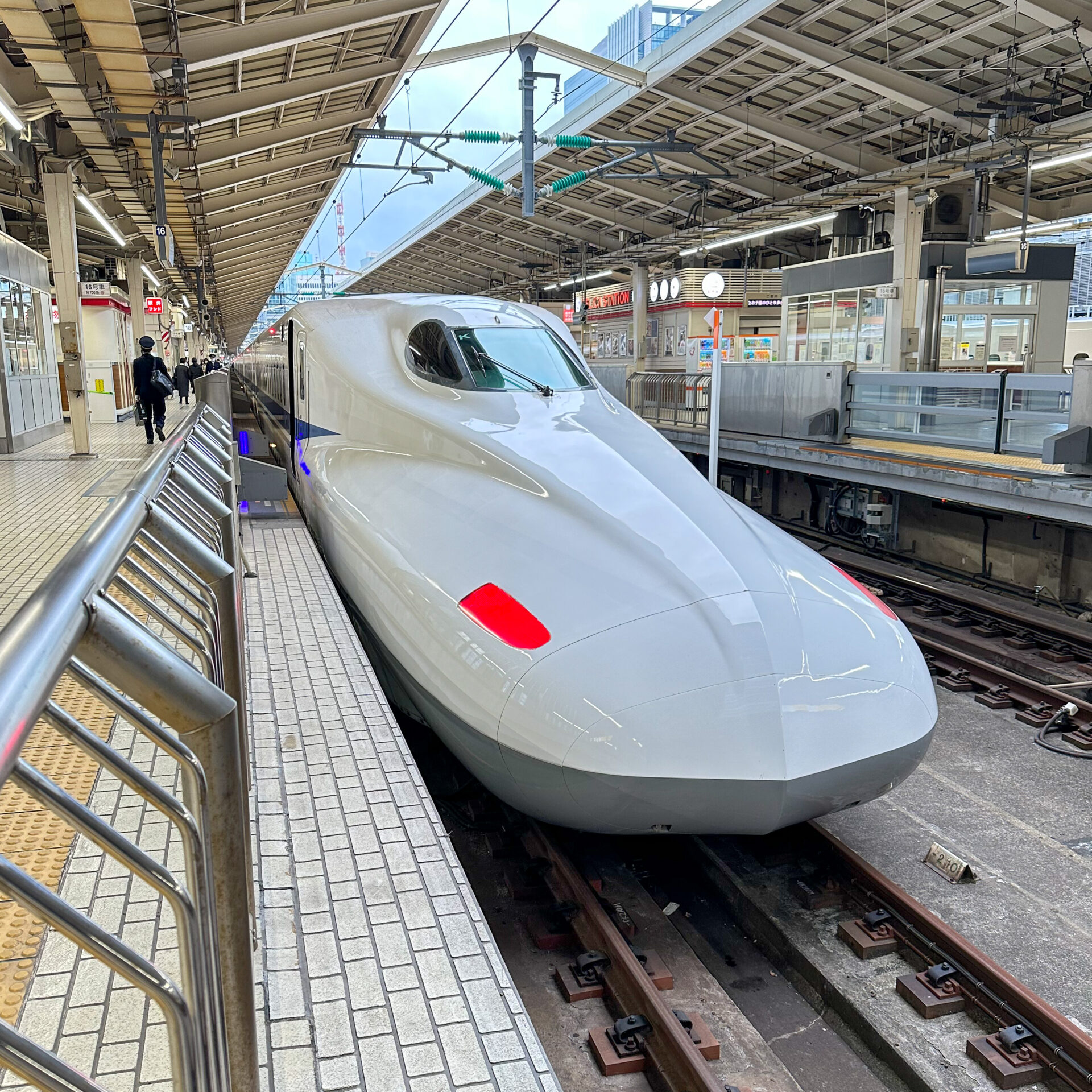 新幹線N700系東京駅にて