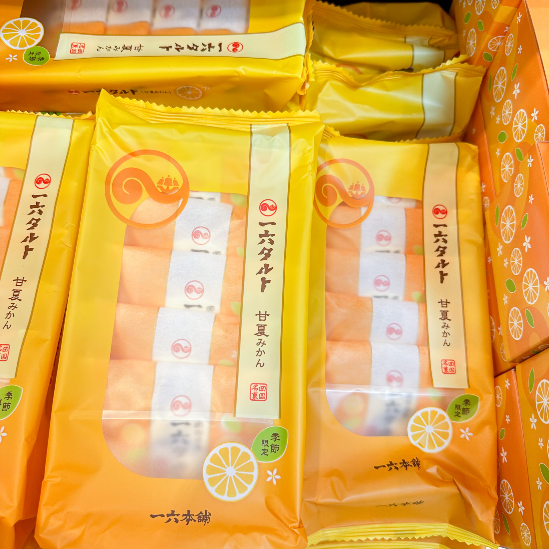 一六タルト甘夏みかん味のパッケージ