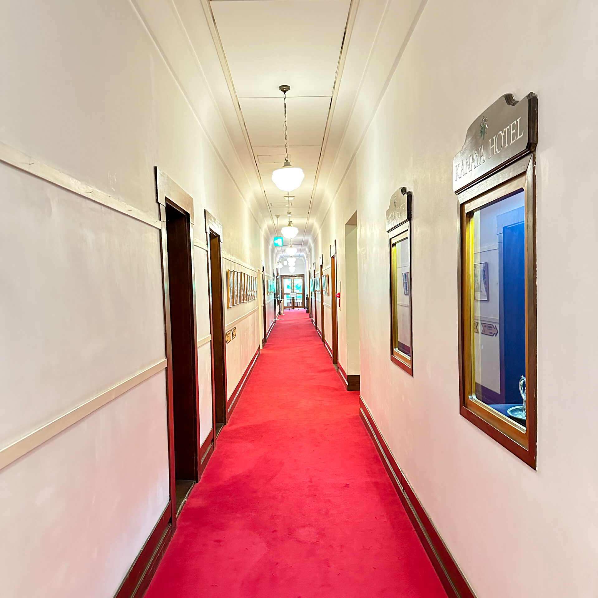 日光金谷ホテル本館館内