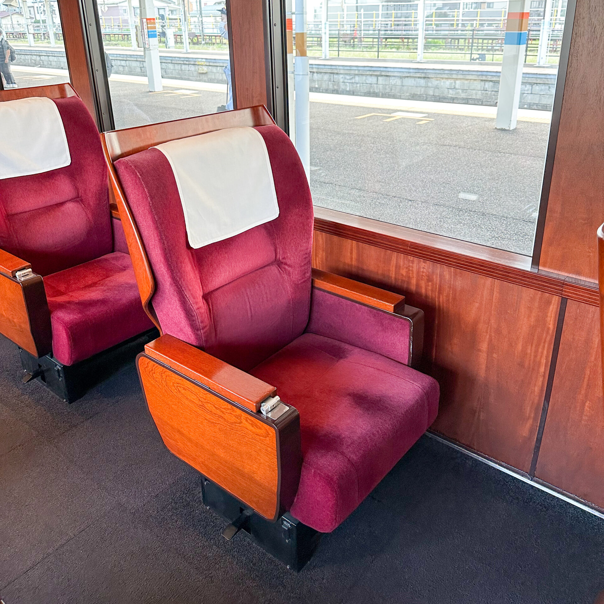 SLばんえつ物語号グリーン車車内
