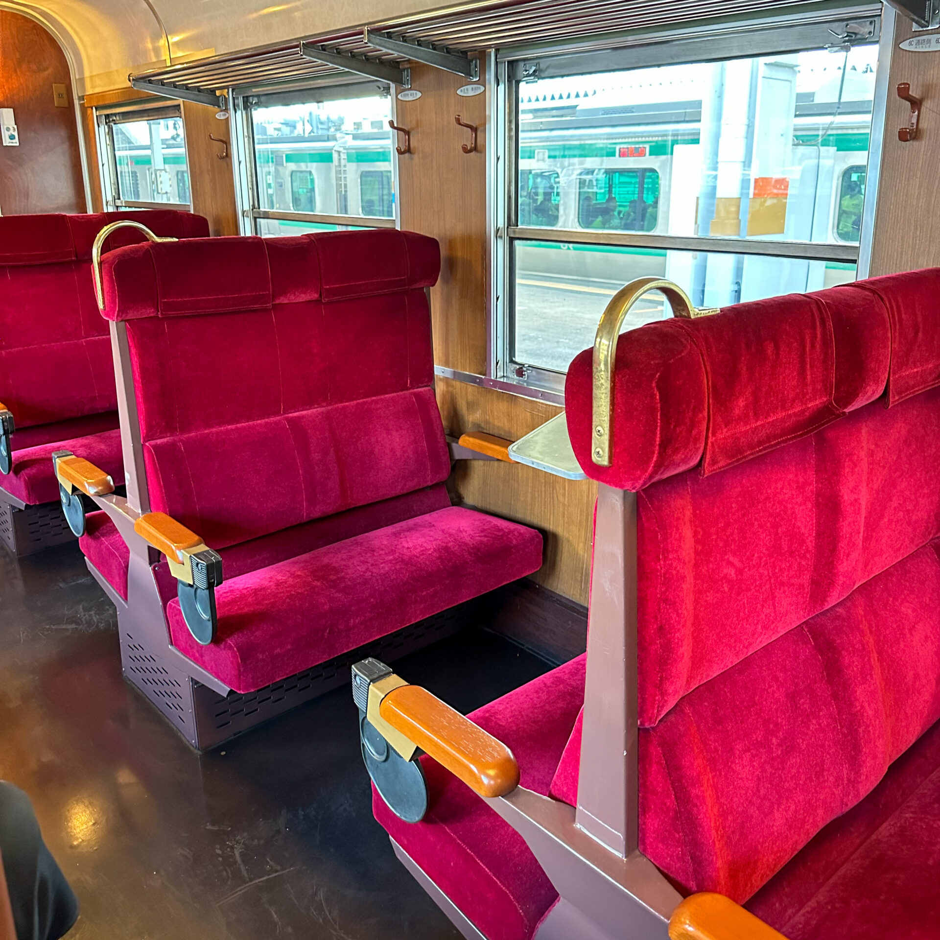 SLばんえつ物語号普通車車内