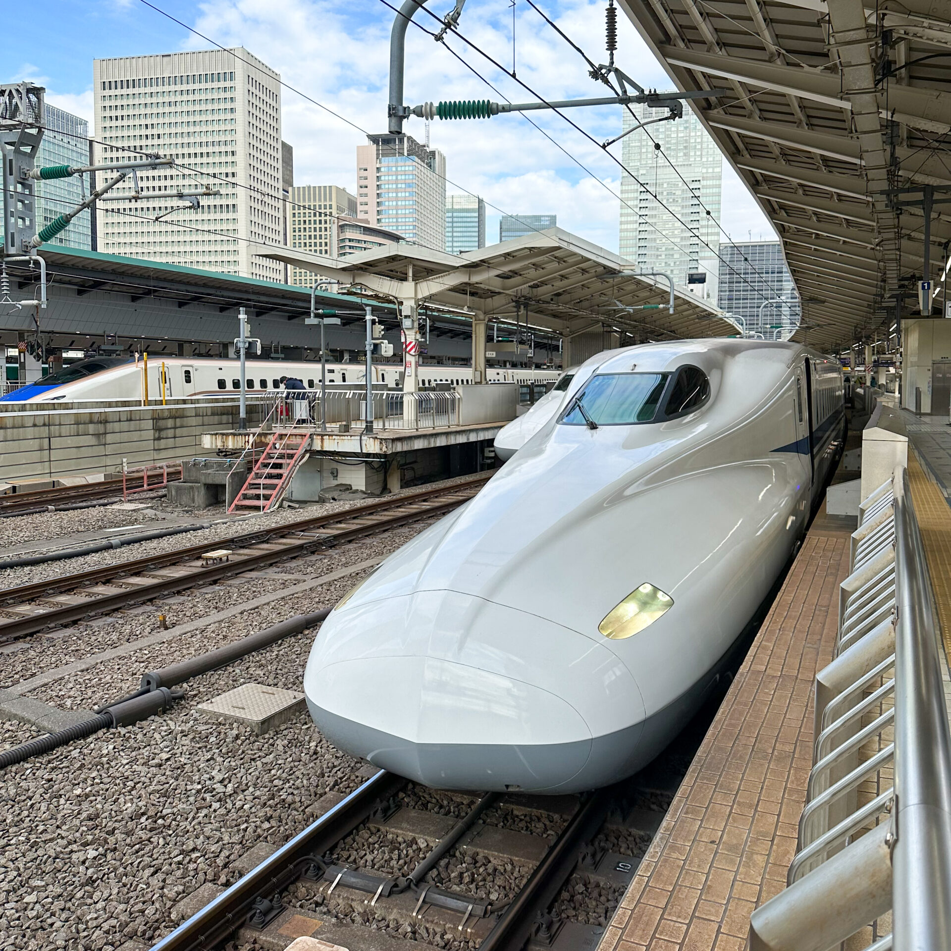 東海道新幹線N700系東京駅にて