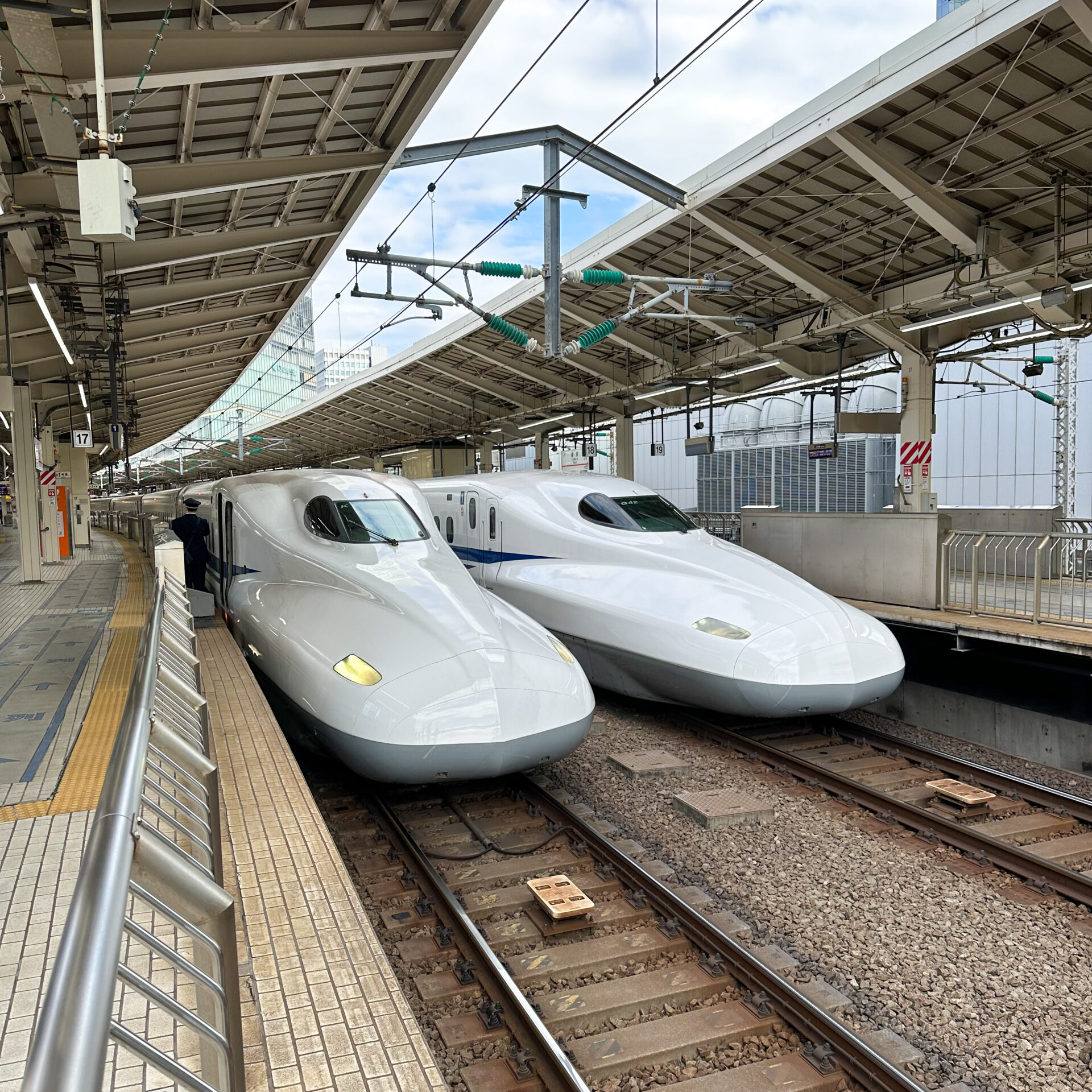 東海道新幹線N700系東京駅にて