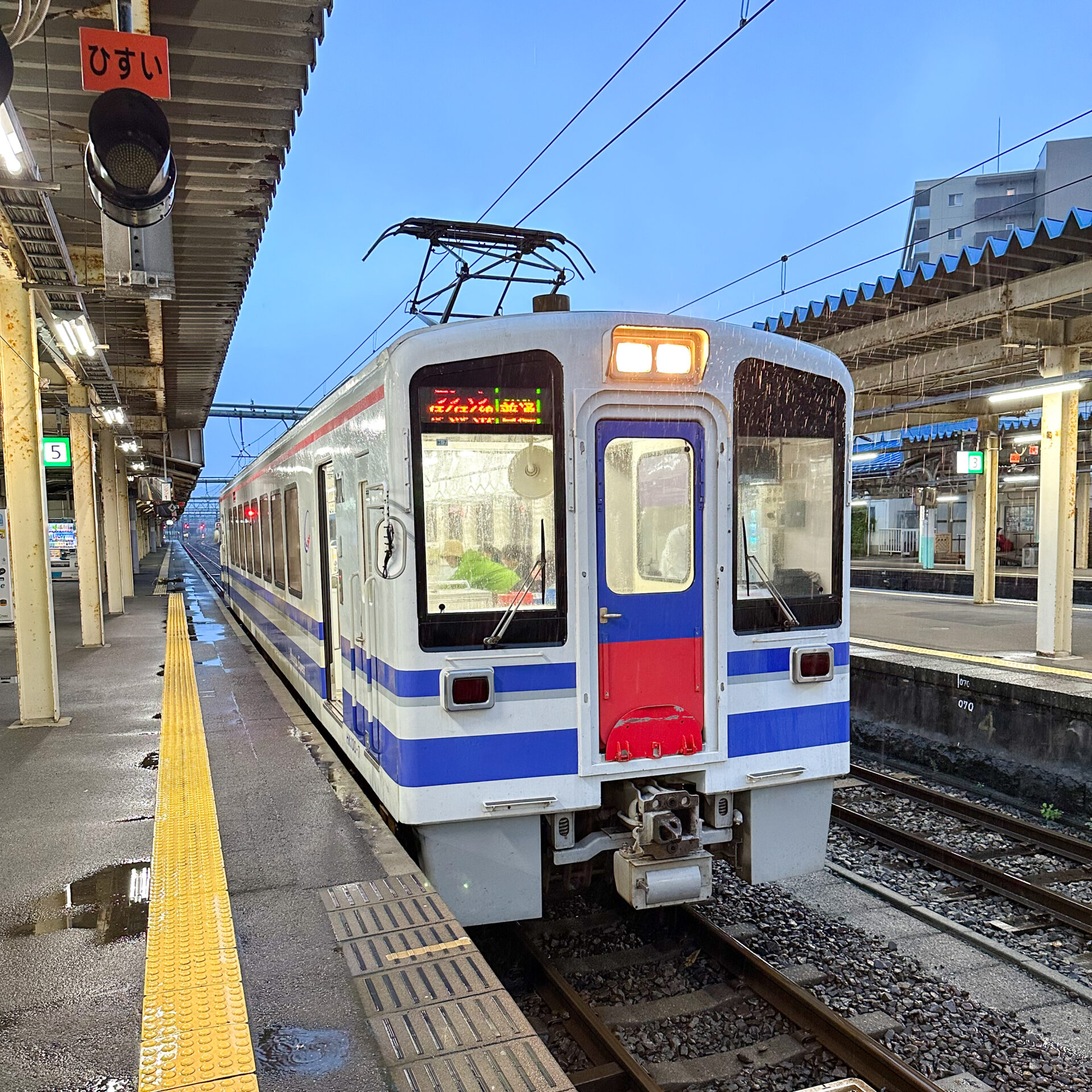 北越急行ほくほく線普通列車直江津駅にて
